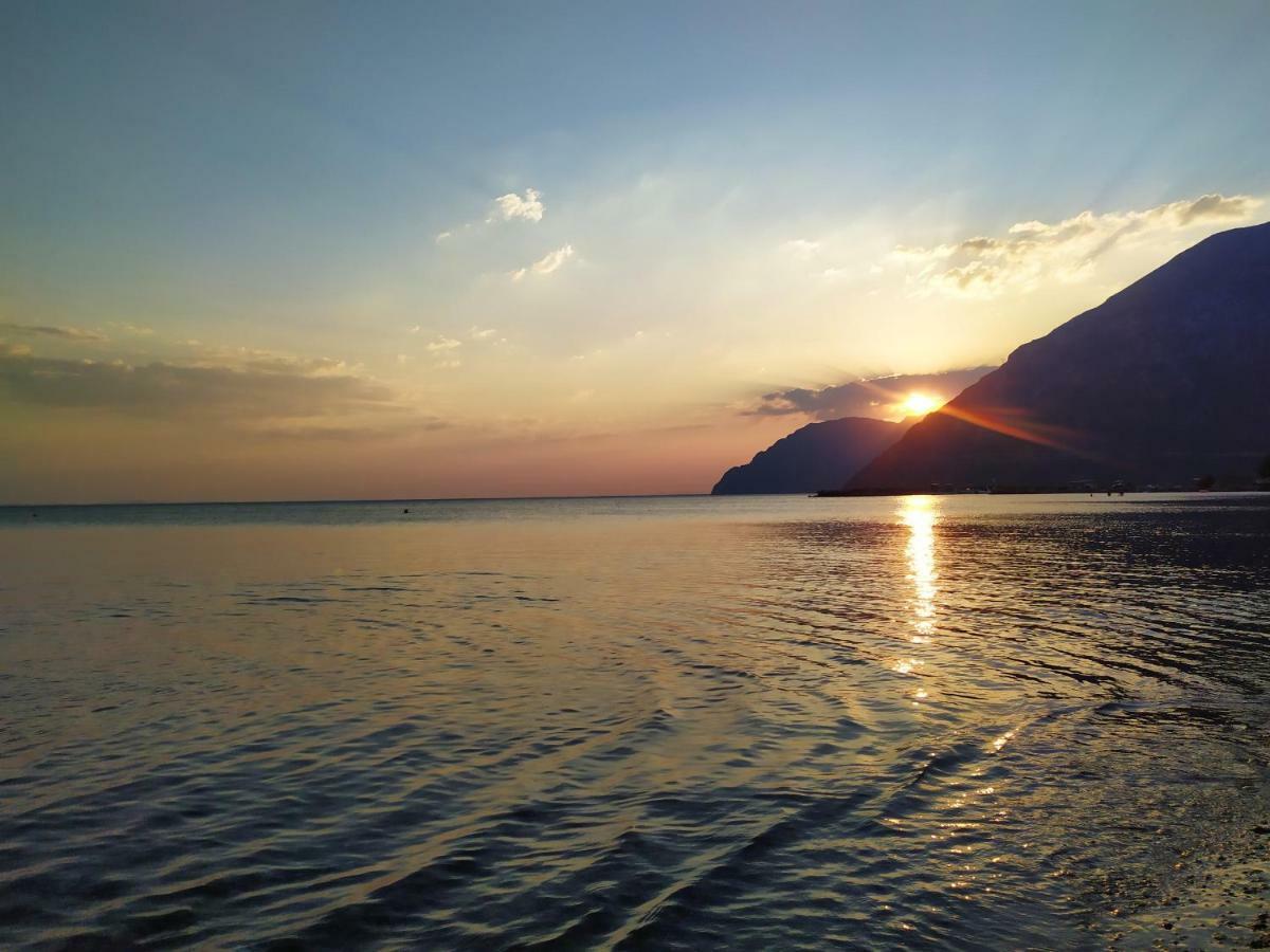 Makinia Beach Nafpaktos Exteriör bild